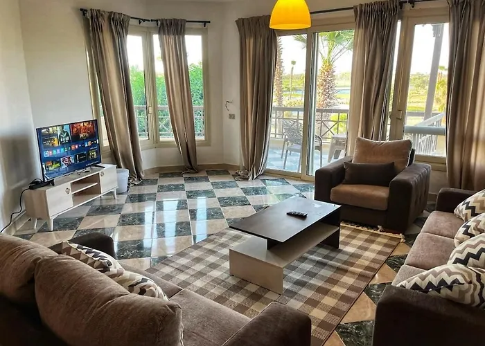 Dağ evi Stylish 3-brs Chalet-al Ain Bay *