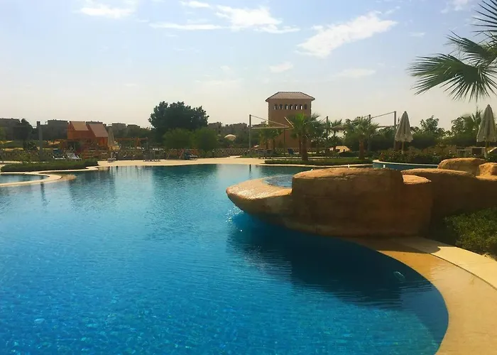 Dağ evi Stylish 3-brs Chalet-al Ain Bay